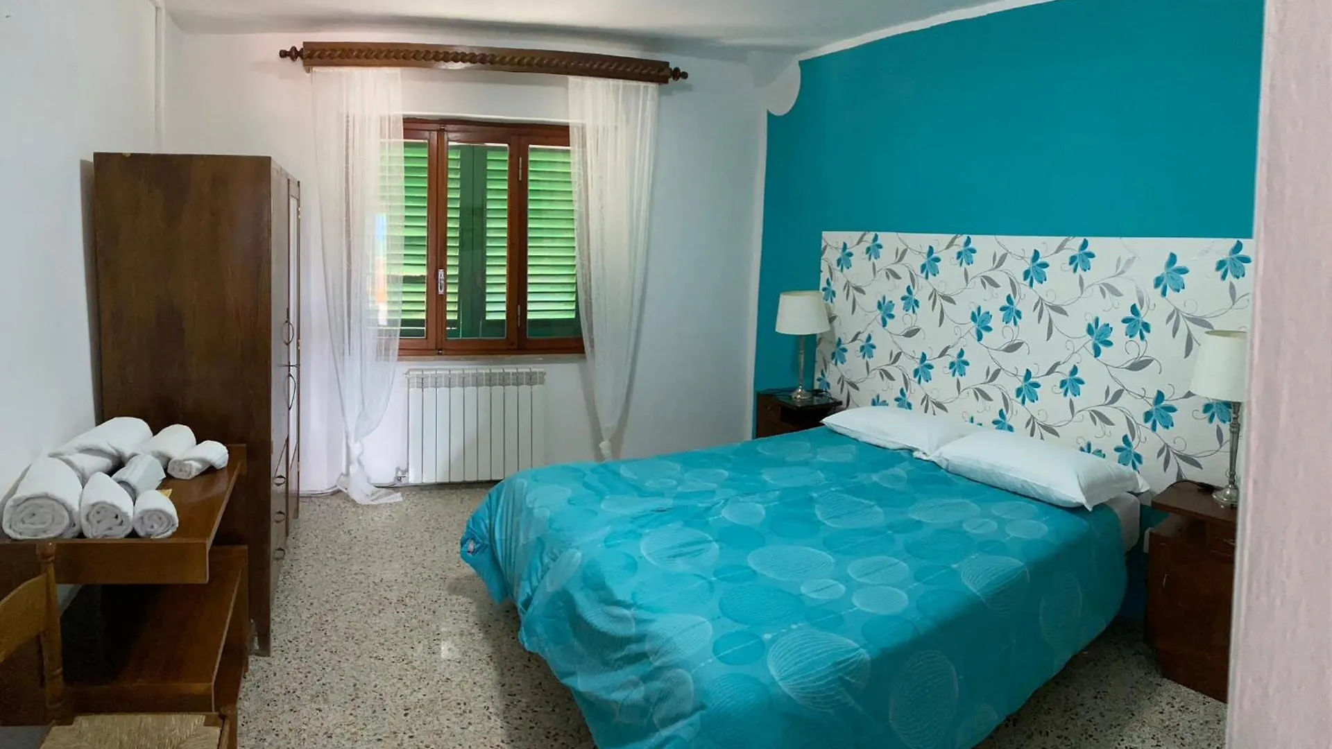 Home Holidays Crasciana, con terrazza vista sulle Alpi Apuane. 0*, Crasciana Italia