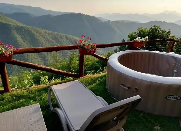 Home Holidays Crasciana, Con Terrazza Vista Sulle Alpi Apuane. contacts