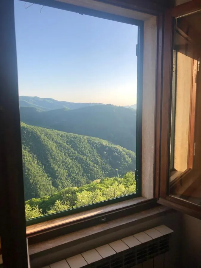 Holiday home Home Holidays Crasciana, Con Terrazza Vista Sulle Alpi Apuane.
